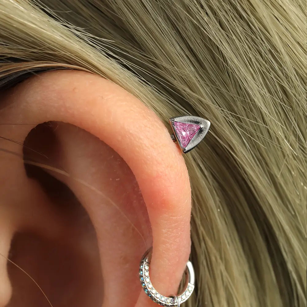 G23 Titanium Internally Thread - Body Jewelry Vertical Labret review and price